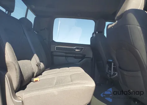 2019 Ram 1500 Big Horn/Lone Star z USA, uszkodzony, nr VIN 1C6SRFFT4KN849743